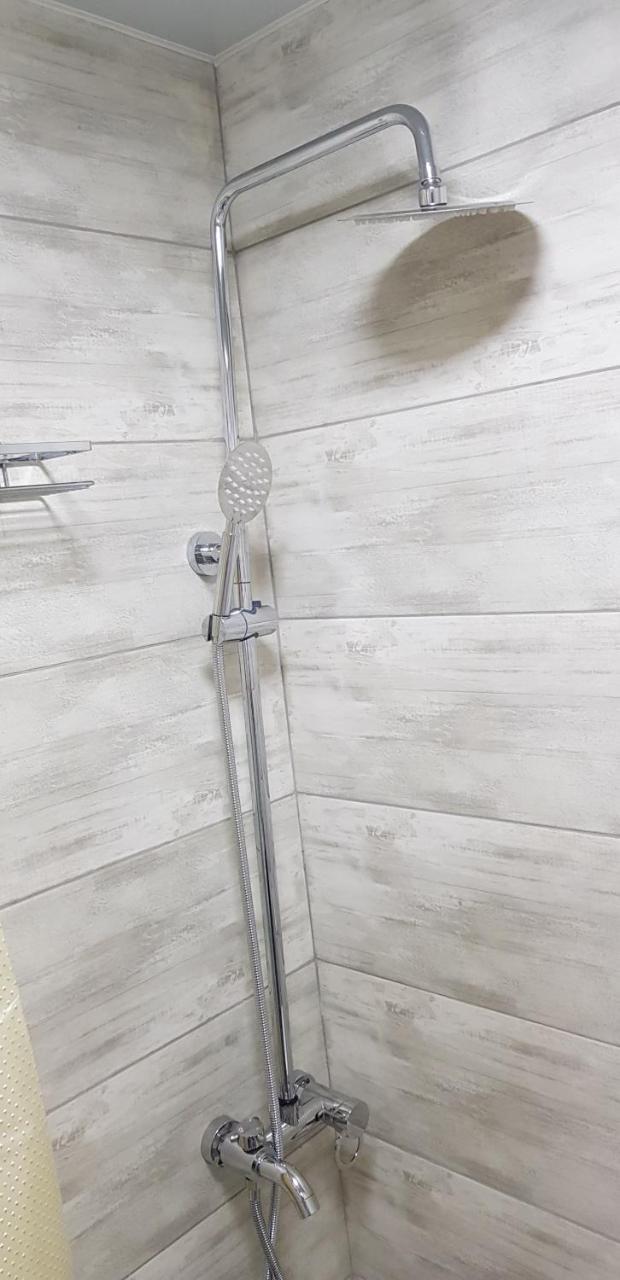 Apartament Shushana Batumi Eksteriør bilde