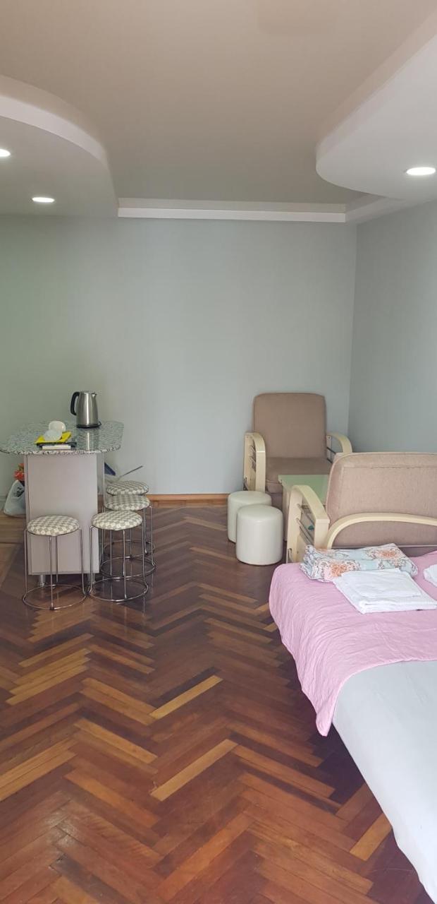 Apartament Shushana Batumi Eksteriør bilde